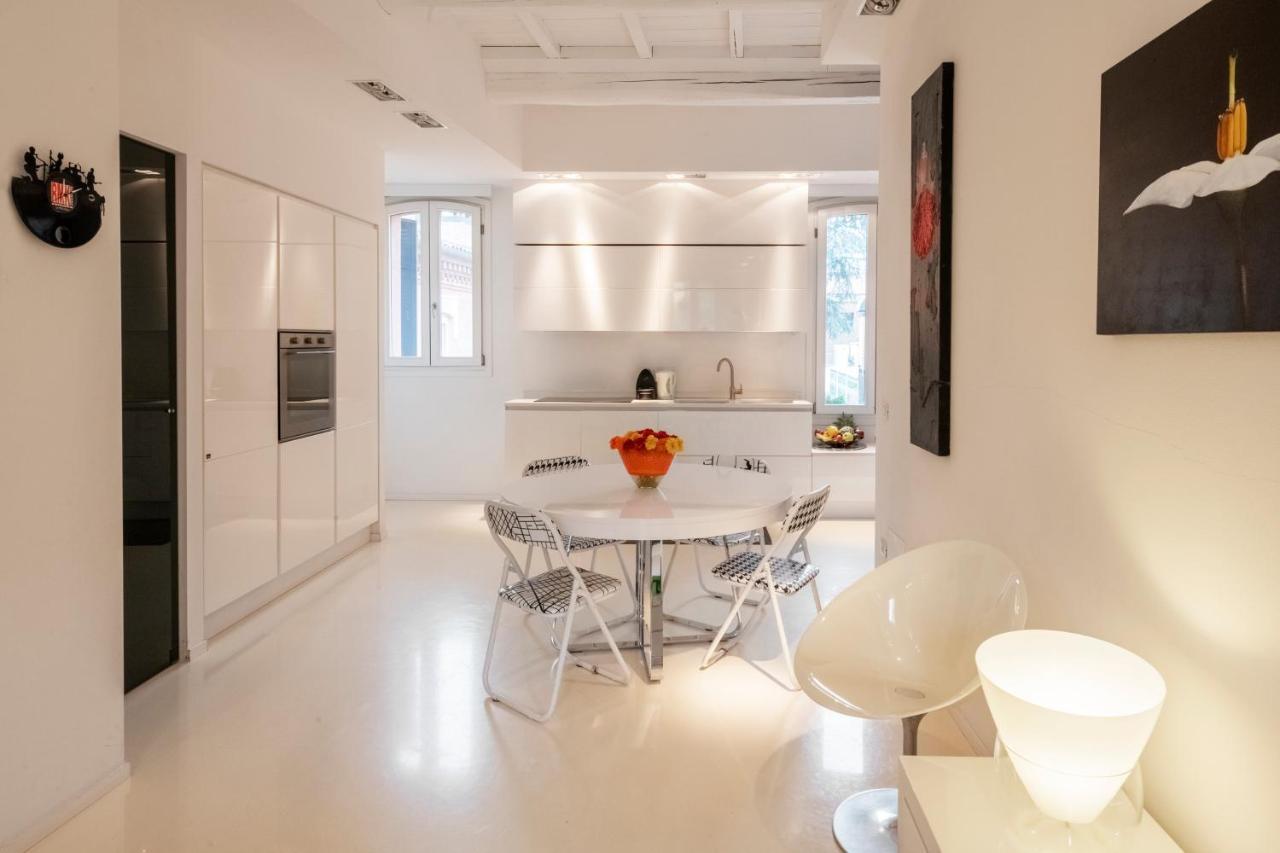 Holiday home Charming Flat In Centro A Con Posto Auto Ferrara